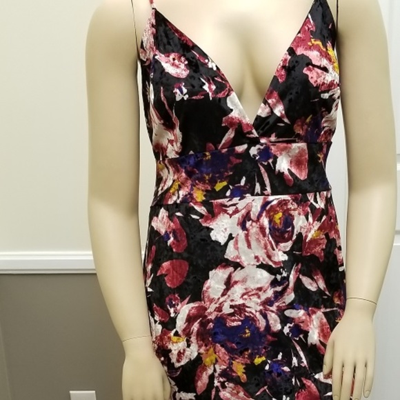 Gorgeous crushed velvet slip dress Plus size- New! - Picture 3 of 7